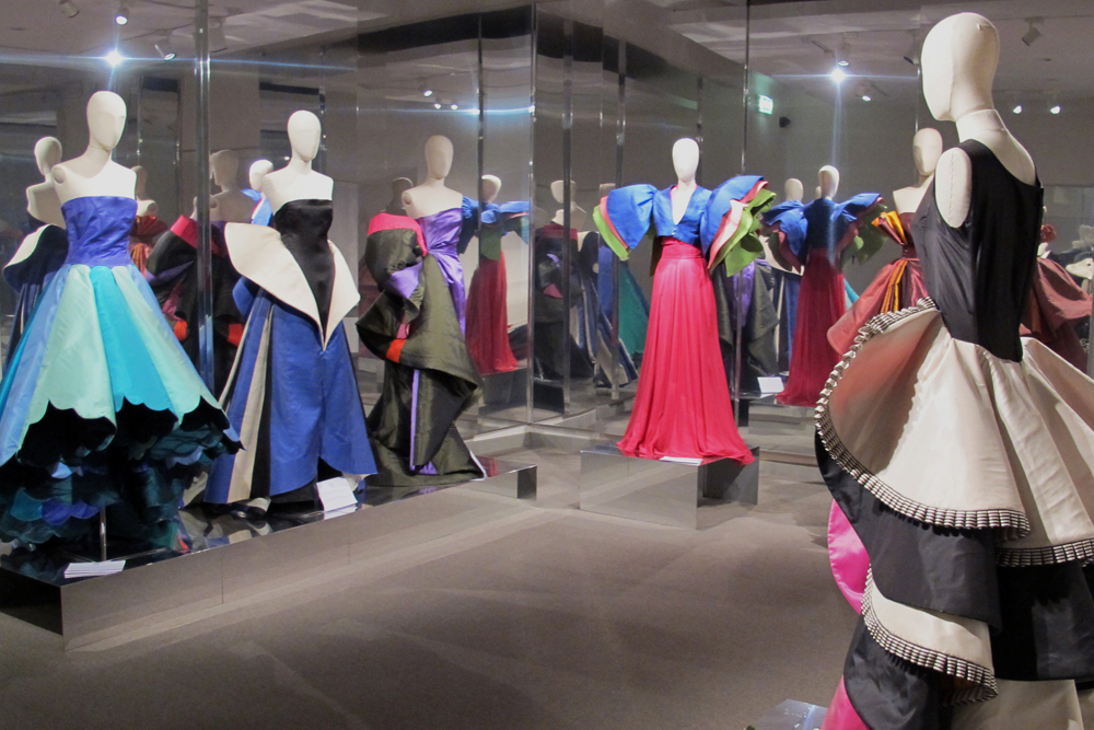 Roberto Capucci - fashion designer (1930) - Designers - designindex